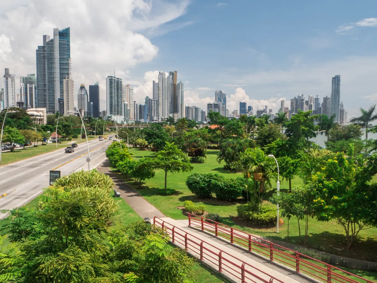 Parque y rascacielos de la Ciudad de Panamá
