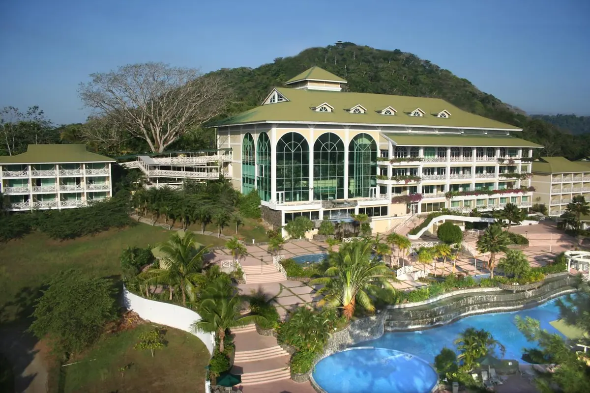 Resort frente a la selva de Gamboa, Panamá